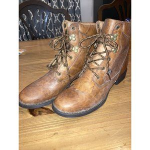 Justin’s Women’s Roper Boots Size  10B cowgirl boots work boots